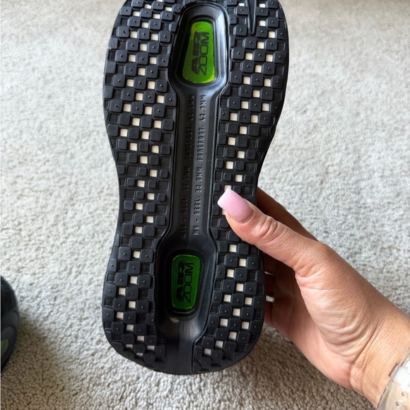 Nike Vomero Premium 'Black Anthracite'  2025 - Picture 9 of 10